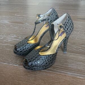 NEW Hale Bob croc Leather Platform Sandal | 9M